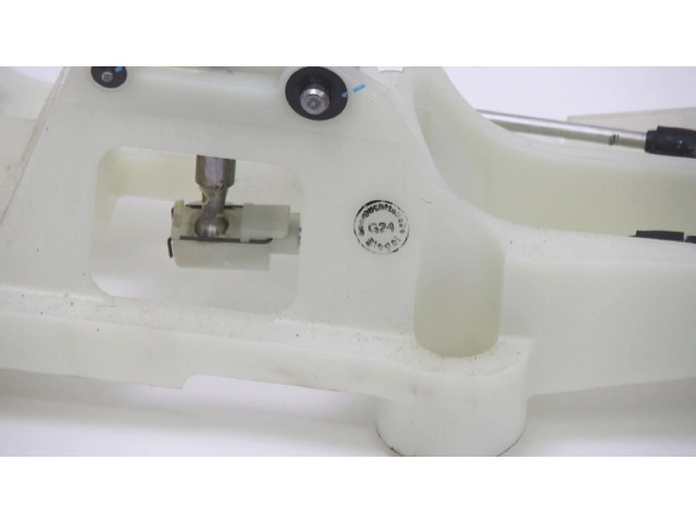 Volant Mitsubishi Lancer VIII 2008 2450A038, 2450A038