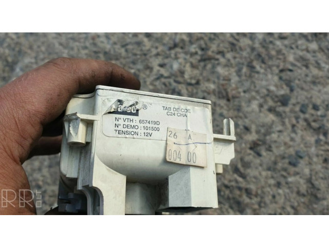 Блок управления климат-контролем 657419D   Peugeot 306