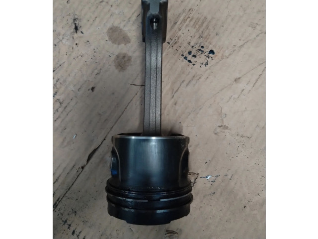 Поршень с шатуном - Mitsubishi ASX