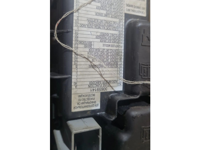 Pojistková skříňka 30659141 Volvo XC60 2011