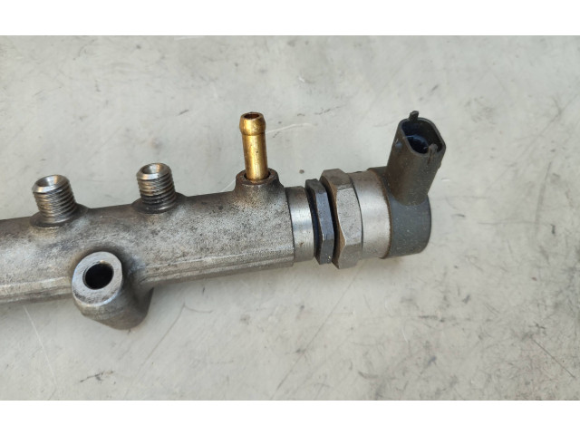 Магистральная трубка топлива