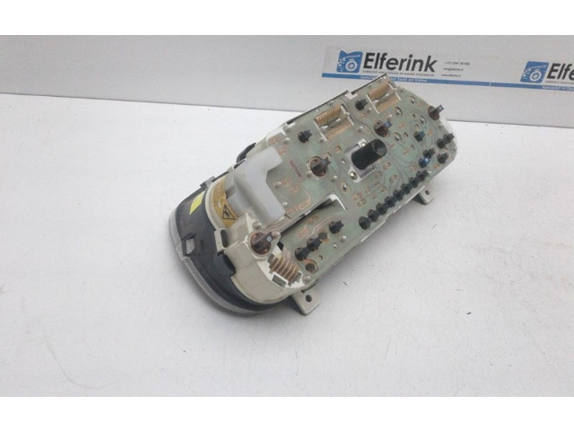 Přístrojová deska Volvo V40 Cross country 1997 30813197