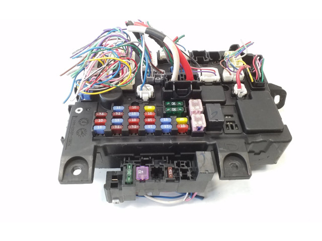 Блок предохранителей 8637A865 Mitsubishi Outlander