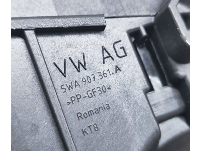 Блок предохранителей 5WA907361A Skoda Octavia Mk4