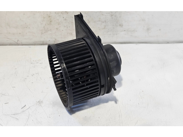 Вентилятор печки 1J1819021C Skoda Octavia Mk2 (1Z)