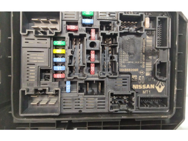 Блок предохранителей 284B68209R Renault Clio II