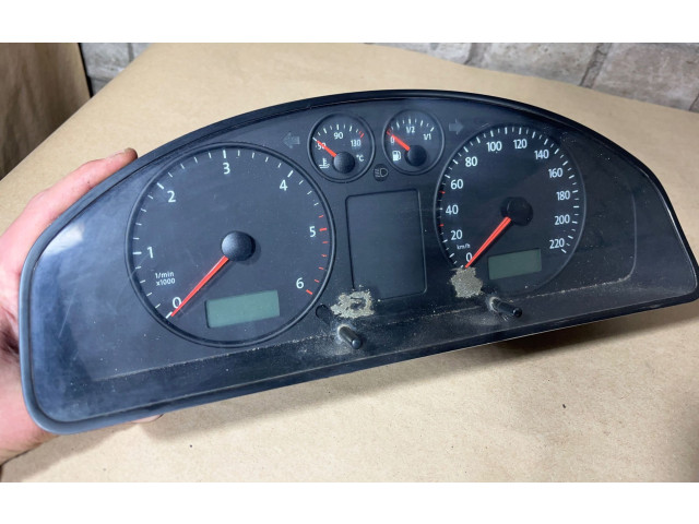 Přístrojová deska  Volkswagen Transporter - Caravelle T5 2008 7H0920850G, 110080204050  