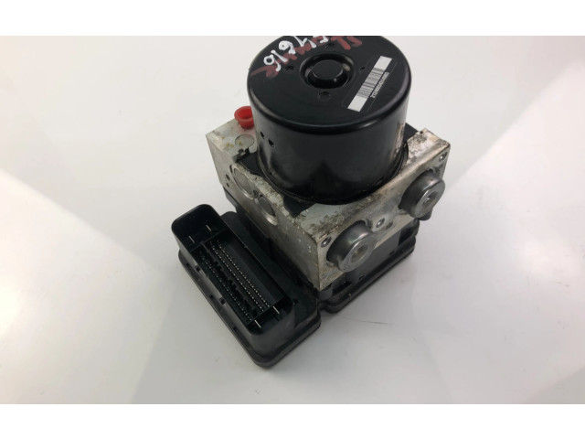 Блок АБС 30681619   Volvo  V70  2008 - 2013 года