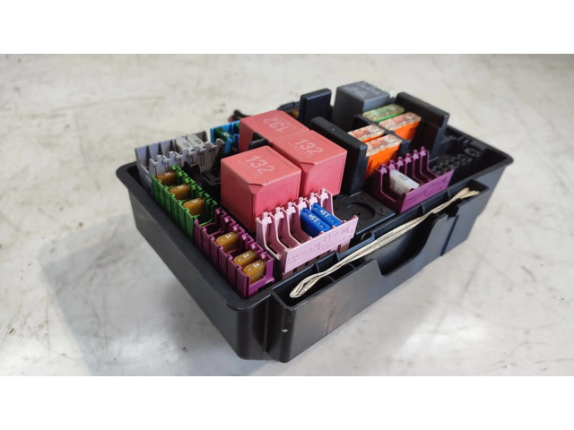 Pojistková skříňka Mercedes-Benz C W205 2016