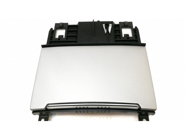 Отделка передней пепельницы