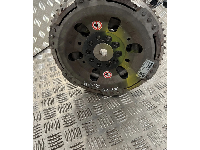 Генератор 31473617 Volvo XC90