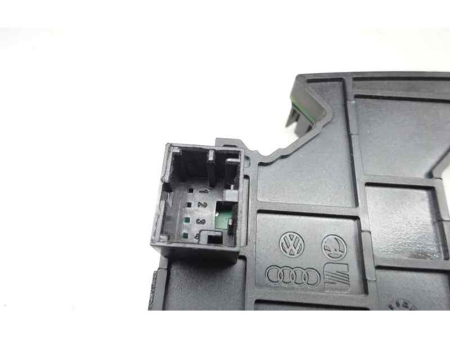 Подушка безопасности водителя 8E0953549Q Audi A4 Allroad