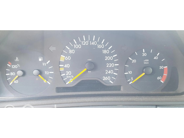 Панель приборов CUADROINSTRUMENTOS   Mercedes-Benz E W210       