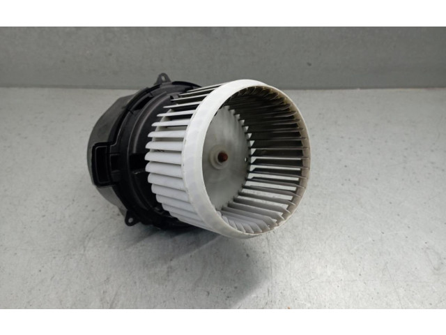 Вентилятор печки    M01163606680, M01163606685   Dacia Sandero