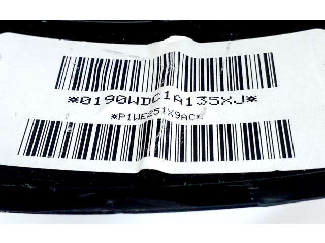 Руль Jeep Grand Cherokee (WK) 2005 - 2010 года 68184845AB, P1WE251X9AC