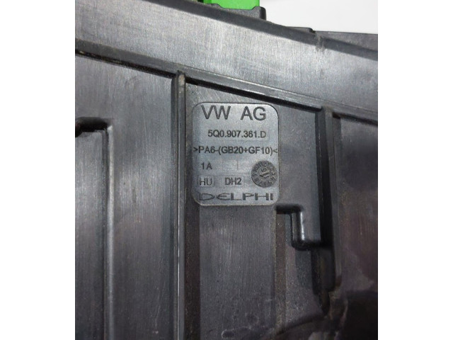 Блок предохранителей  5Q0907361D, 5Q0907361D   Skoda Superb B8 (3V)    