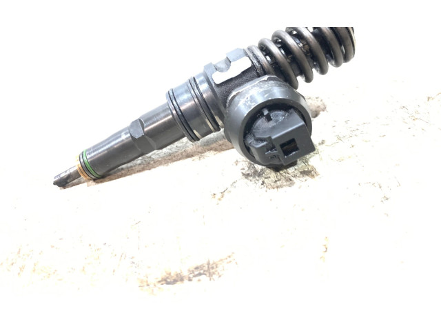 Форсунка 038130073AJ, 038130073J    Volkswagen Touran I   