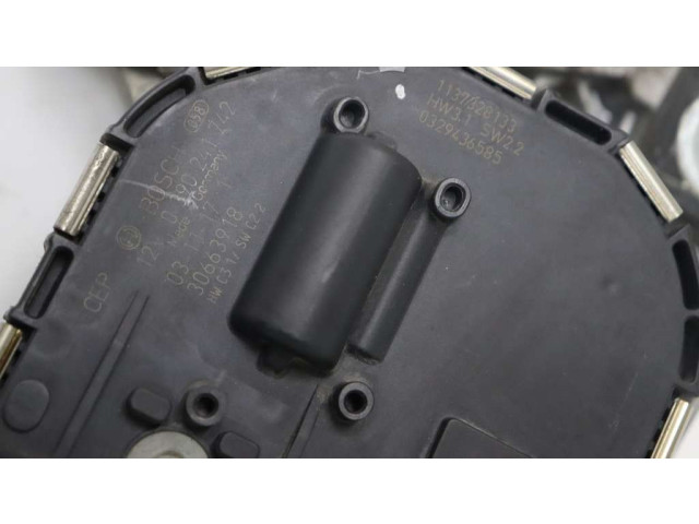 Моторчик дворников 31253518    Volvo S40