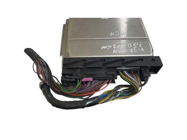 Блок управления двигателя 0281001776, 28SA4018 Volvo V70