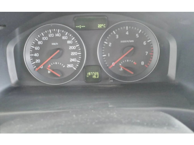 Панель приборов Volvo C30