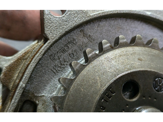 Масляный насос 03C115121J, 03C115105AG Volkswagen Golf VI