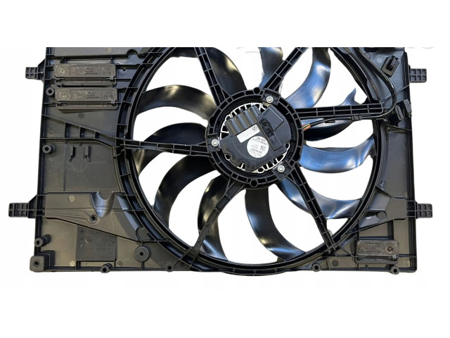 Электрический вентилятор радиаторов       Volkswagen Golf VIII  2019 -  года   