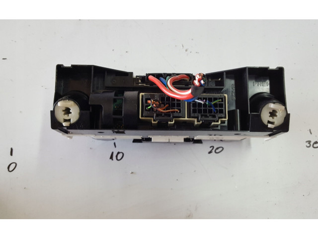 Блок управления климат-контролем 8X0820045A Audi A1