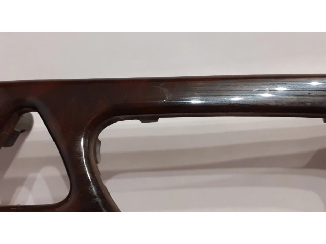 Другая центральная деталь консоли (туннеля)