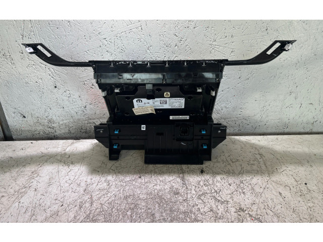 Дисплей    68474163AG, Z1AA2731X0868   Jeep Grand Cherokee WL