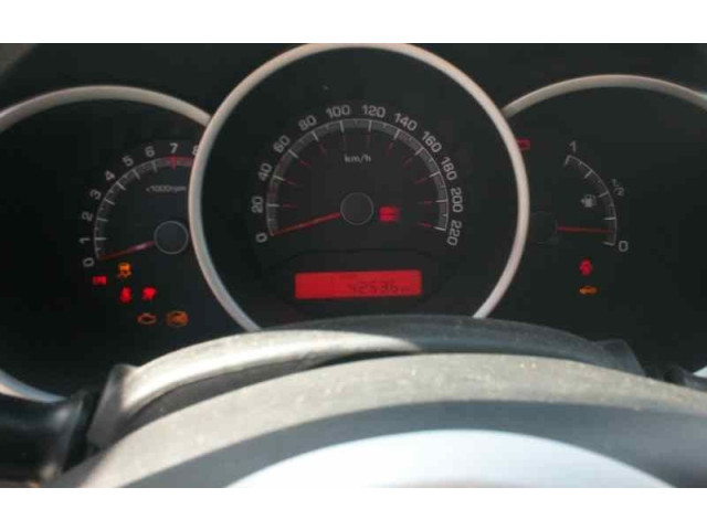 Přístrojová deska KIA Venga 2011 940031P720