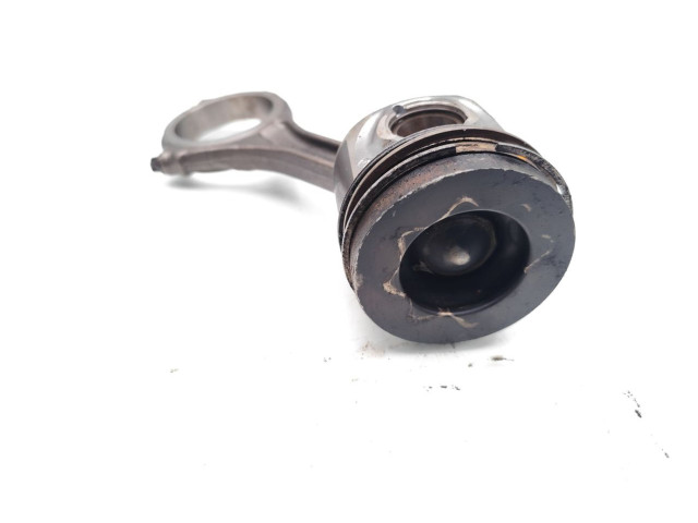 Píst Volkswagen Touareg II CASA