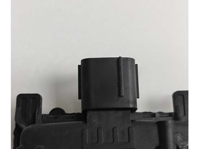 Датчик слепых зон 32286570   Volvo XC90