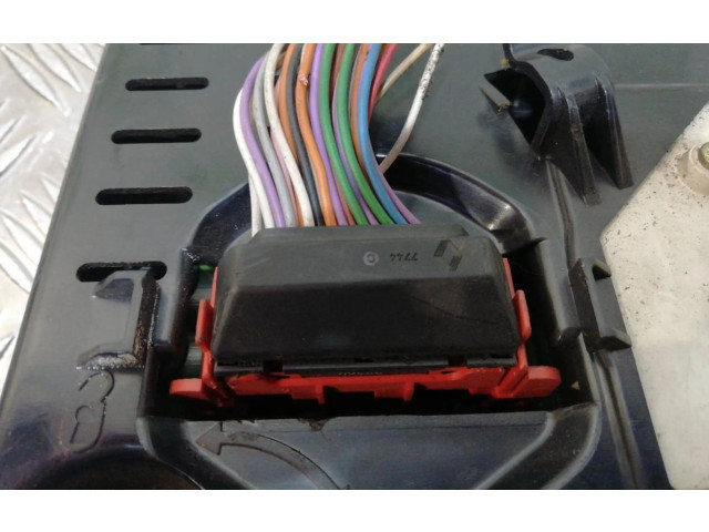 Панель приборов 85017034 Renault Safrane