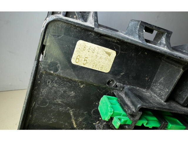 Pojistková skříňka 9K18, 659K18 Mazda 626 2000