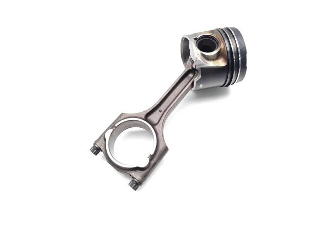 Поршень с шатуном D5204T2 D5204T2 Volvo V70