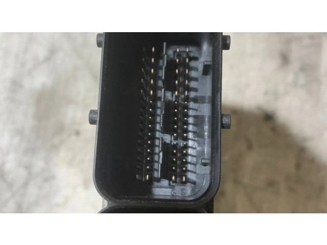 Řídící jednotka 06E906023B, 06E907309 Volkswagen Touareg II 2011