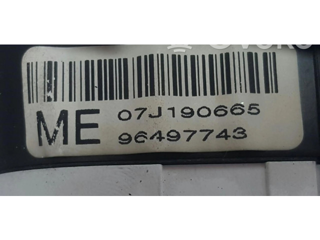 Блок управления двигателя 96497743 Chevrolet Lova