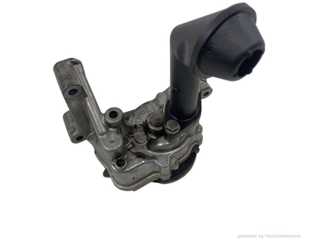 Масляный насос   03L115105C  Volkswagen PASSAT B6 