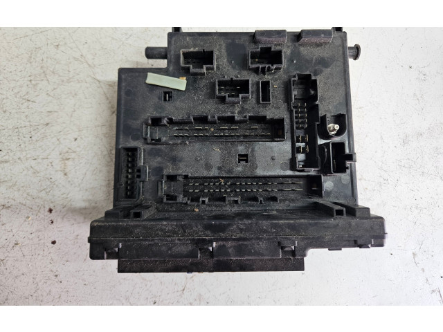 Блок предохранителей 96AG14A073DA Ford Escort