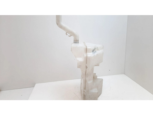 Бачок оконной жидкости