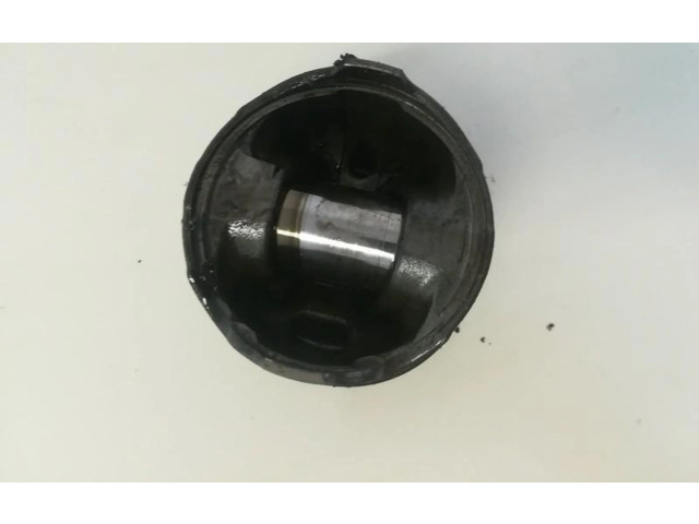 Píst Renault Megane II