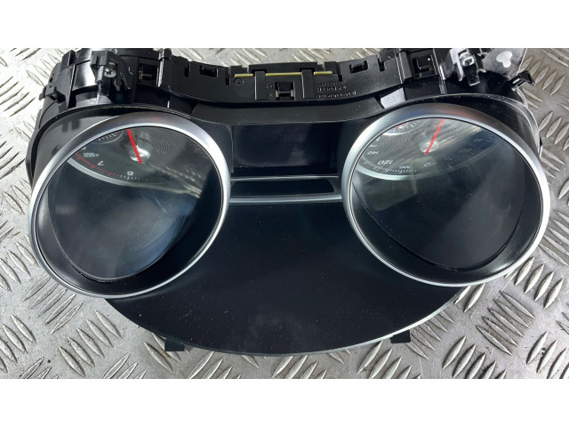 Přístrojová deska Mercedes-Benz GLA W156 2019 A1569004904, 1569004904