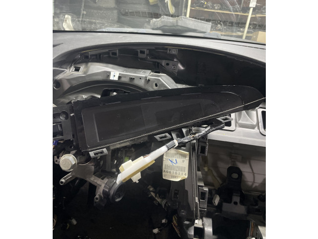 Дисплей 4682008982 Mazda 3 II