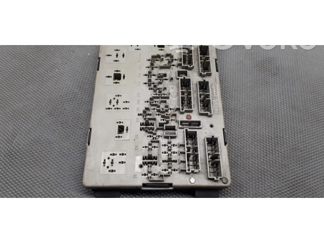 Pojistková skříňka Peugeot 405 2014