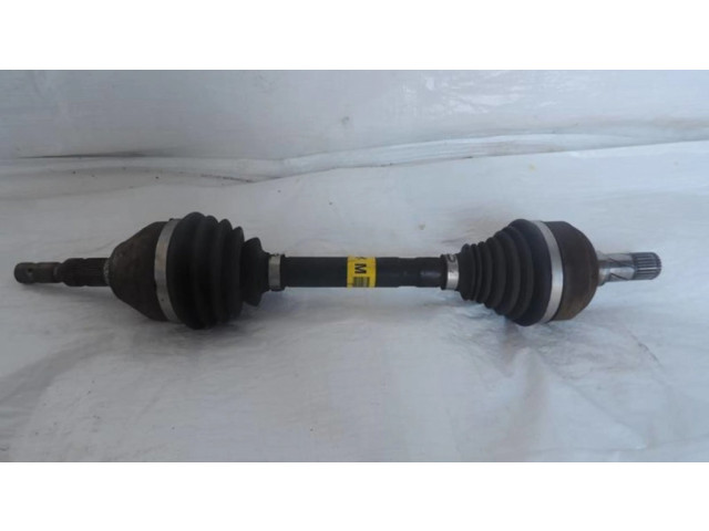 Капот двигателя