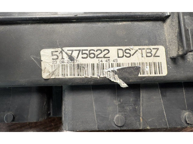 Блок предохранителей 51775622, 51775622 Fiat Grande Punto