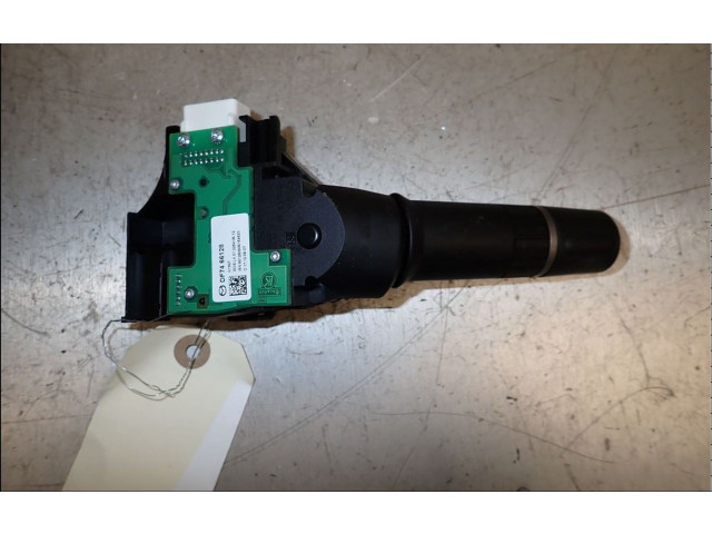 Ручка стеклоочистителей DF7466128 Mazda 2