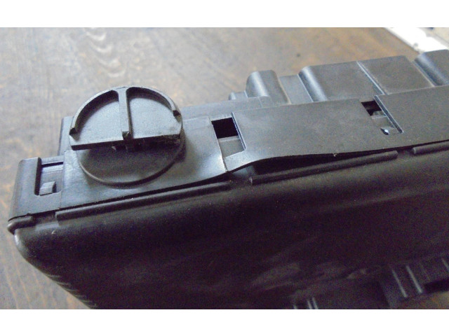 Блок предохранителей 30786648, 30786648 Volvo V70