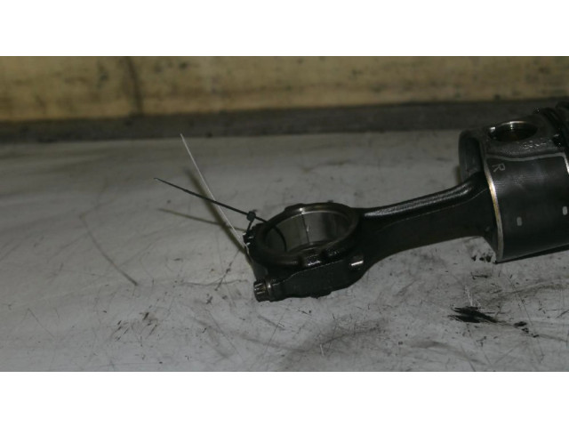 Píst Ford Focus pro benzínový motor 1.6