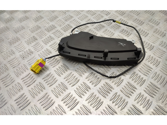 Подушка безопасности в сиденье 6Q0880241B Skoda Fabia Mk2 (5J)